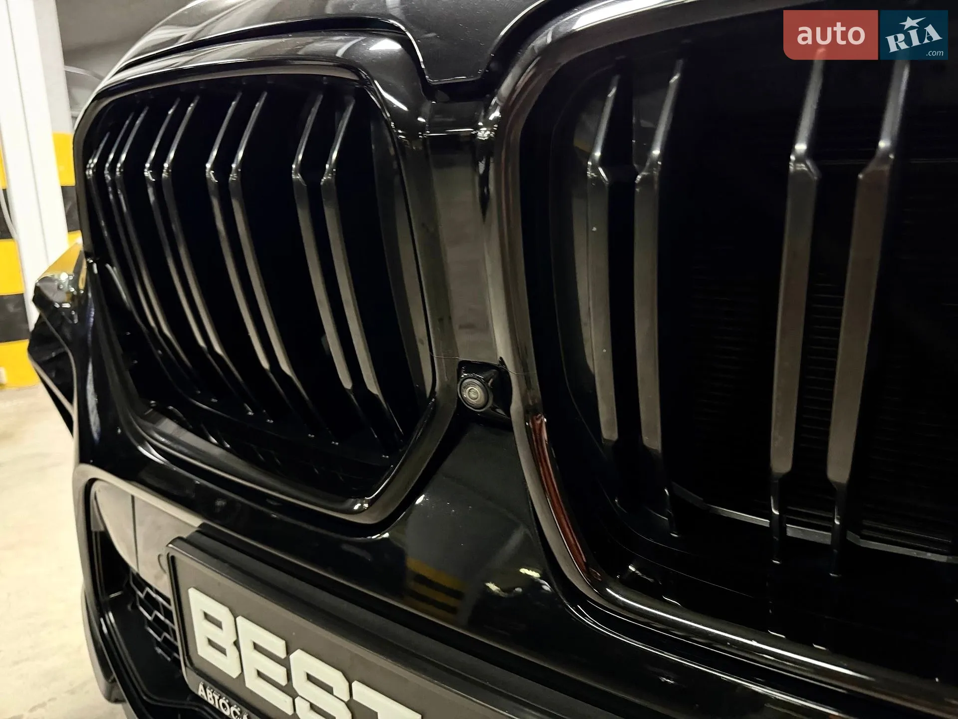 2022 BMW X6 M - мініатюра 27