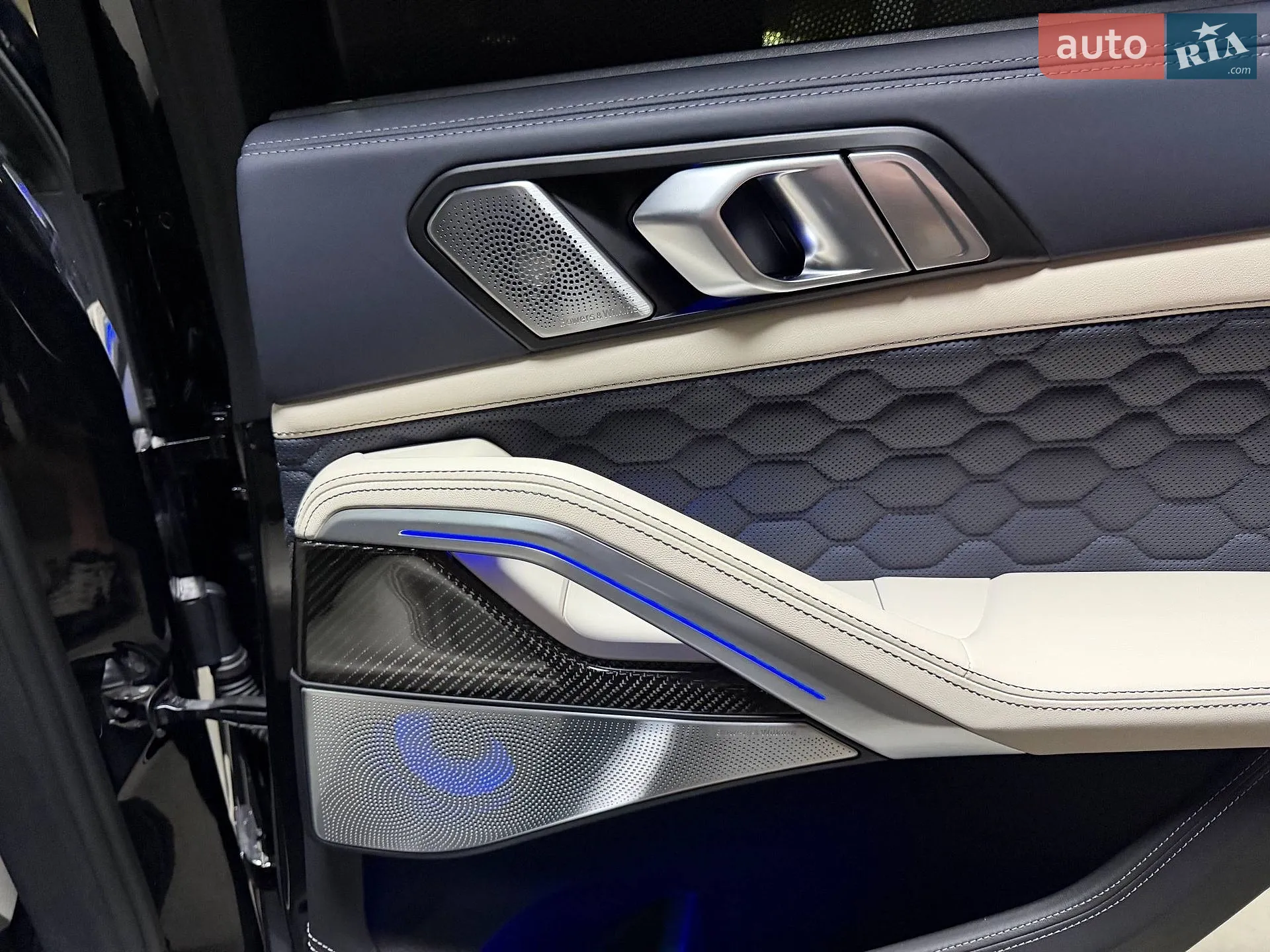 2022 BMW X6 M - мініатюра 94