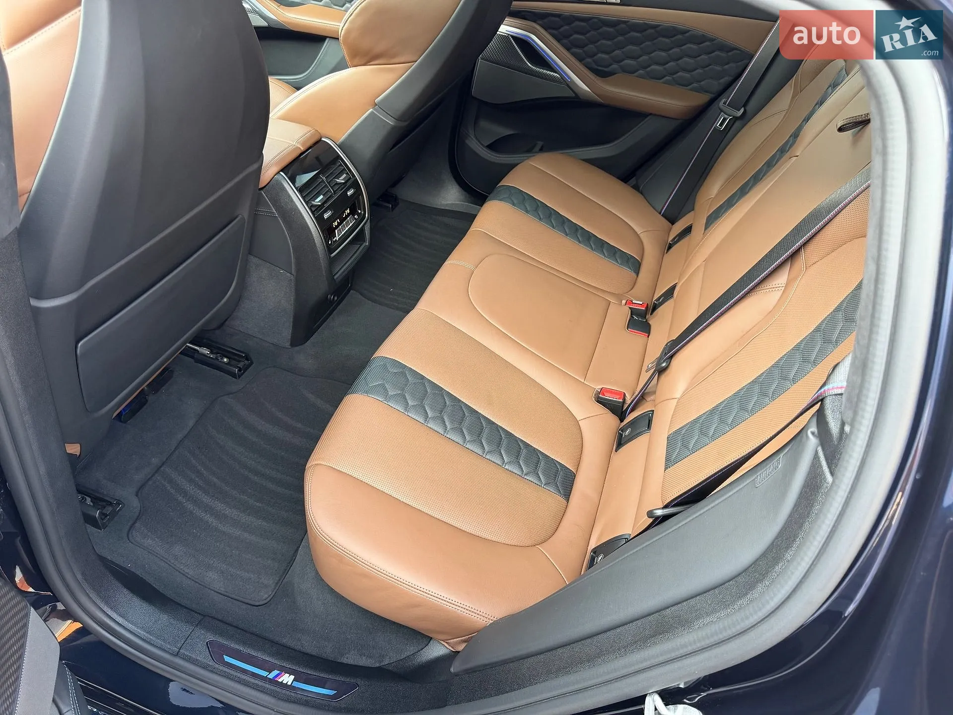 2021 BMW X6 M - мініатюра 40