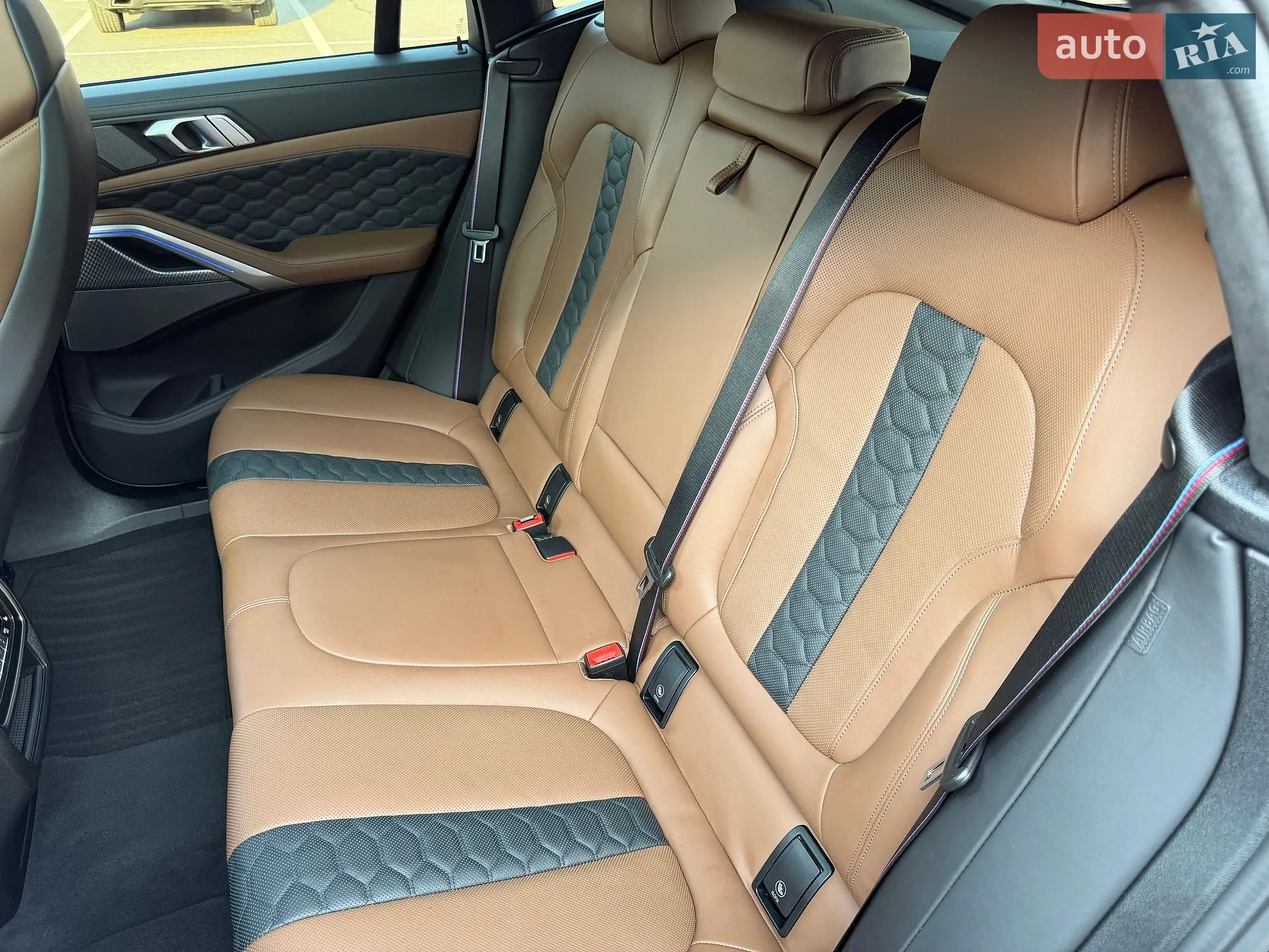 2021 BMW X6 M - мініатюра 41