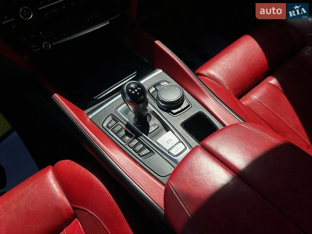 2016 BMW X6 M - мініатюра 23