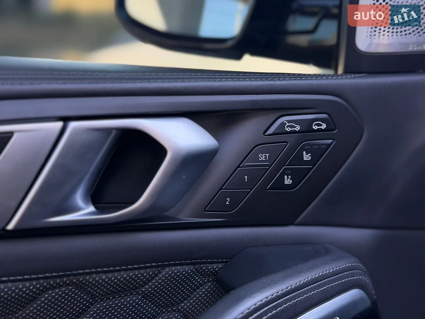 2020 BMW X6 M - мініатюра 26