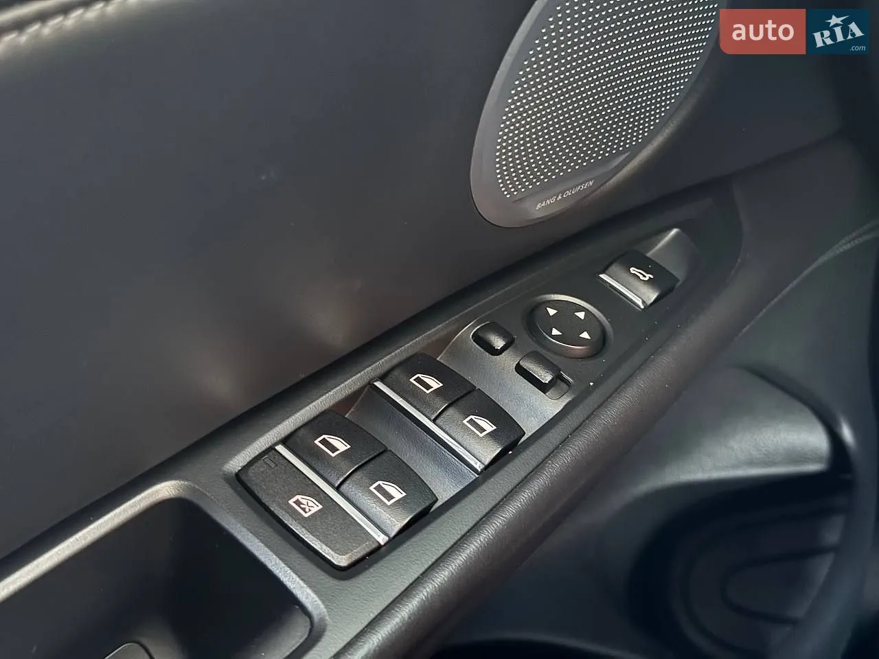 2015 BMW X6 M - мініатюра 30