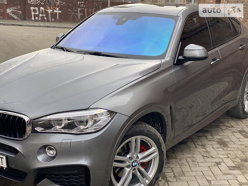 Позашляховик / Кросовер BMW X6 2016 в Чернівцях