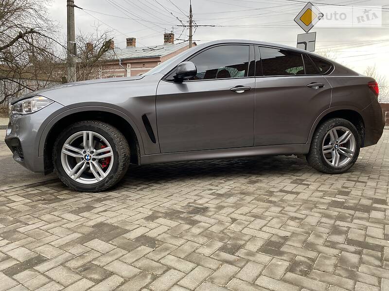 Позашляховик / Кросовер BMW X6 2016 в Чернівцях
