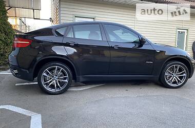 Позашляховик / Кросовер BMW X6 2011 в 