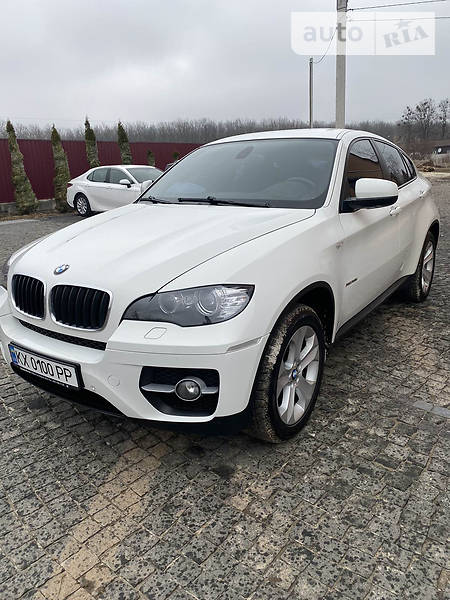 Внедорожник / Кроссовер BMW X6 2012 в Харькове