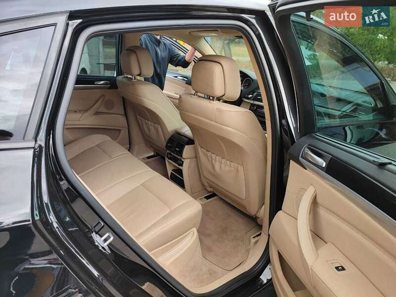 Позашляховик / Кросовер BMW X6 2013 в Харкові