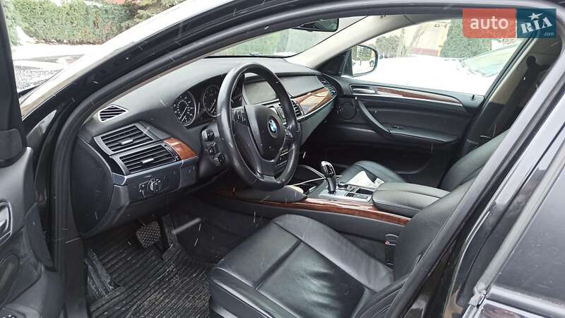 Позашляховик / Кросовер BMW X6 2013 в Києві