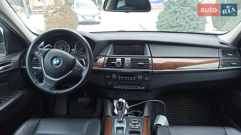 Позашляховик / Кросовер BMW X6 2013 в Києві