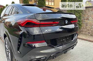 Позашляховик / Кросовер BMW X6 2021 в 