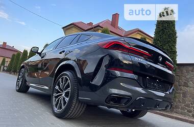 Позашляховик / Кросовер BMW X6 2021 в 