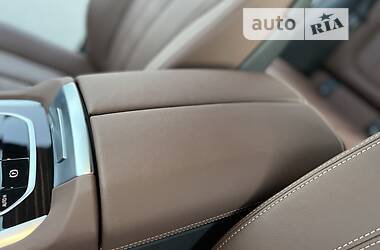 Позашляховик / Кросовер BMW X6 2021 в 