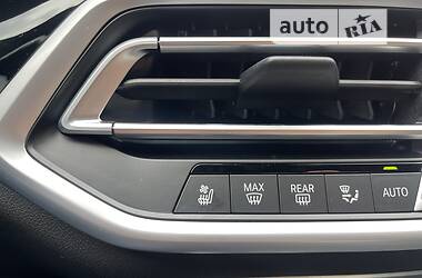 Внедорожник / Кроссовер BMW X6 2021 в 