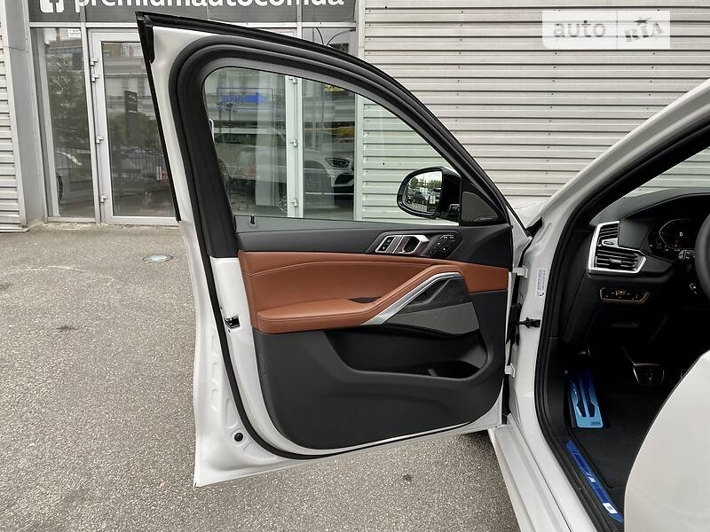 Внедорожник / Кроссовер BMW X6 2022 в Киеве