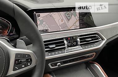 Позашляховик / Кросовер BMW X6 2022 в 