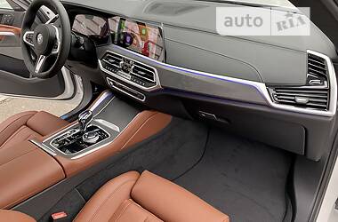 Позашляховик / Кросовер BMW X6 2022 в 