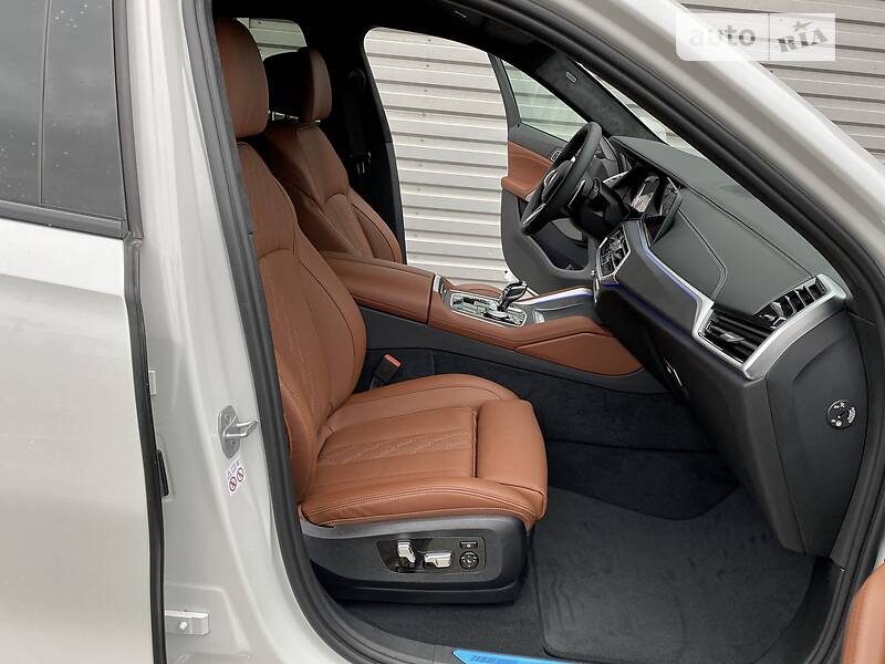 Внедорожник / Кроссовер BMW X6 2022 в Киеве