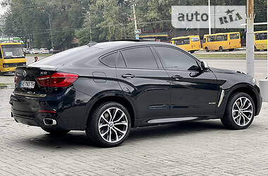 Внедорожник / Кроссовер BMW X6 2015 в 