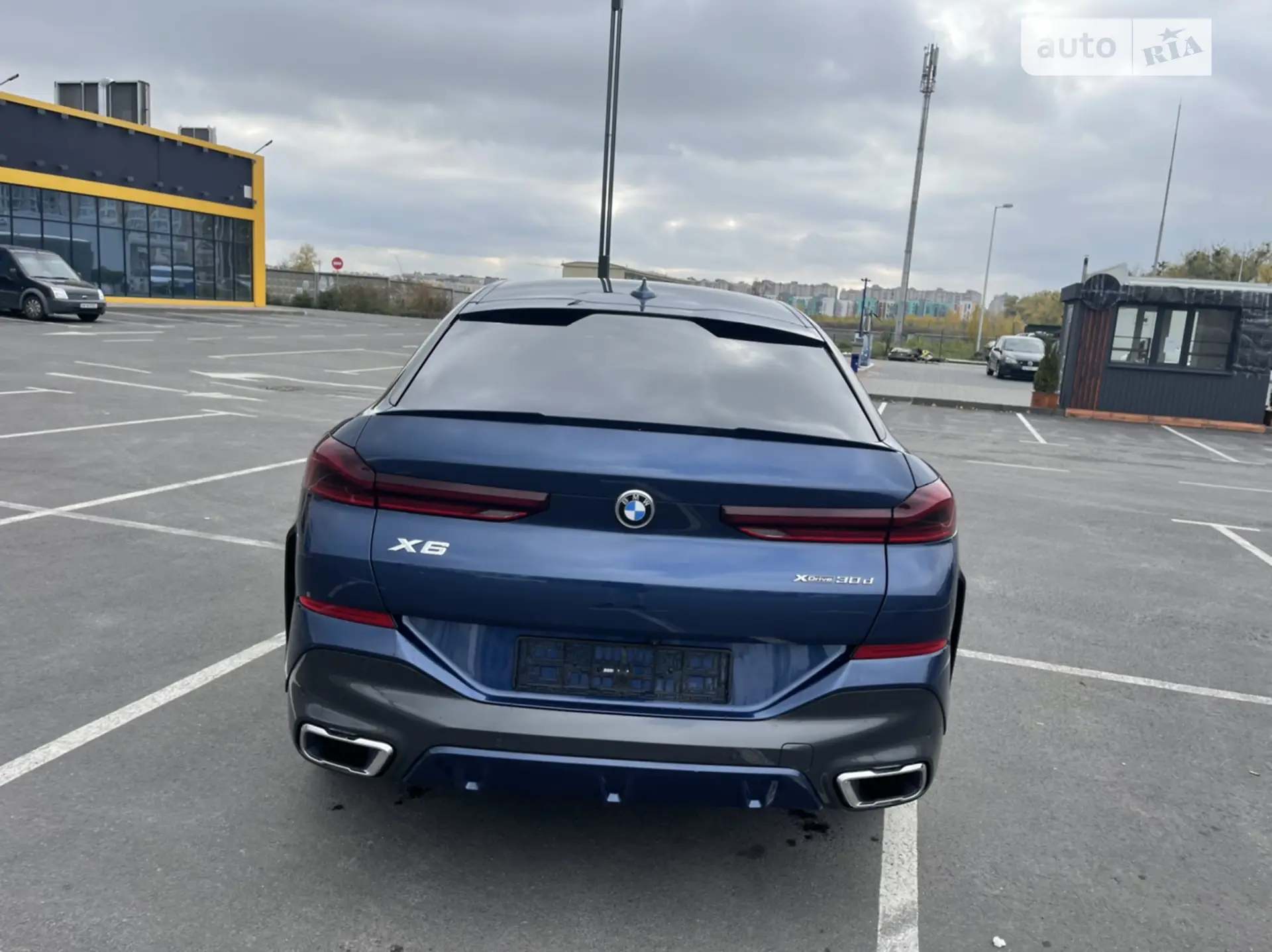 2021 BMW X6 - мініатюра 15