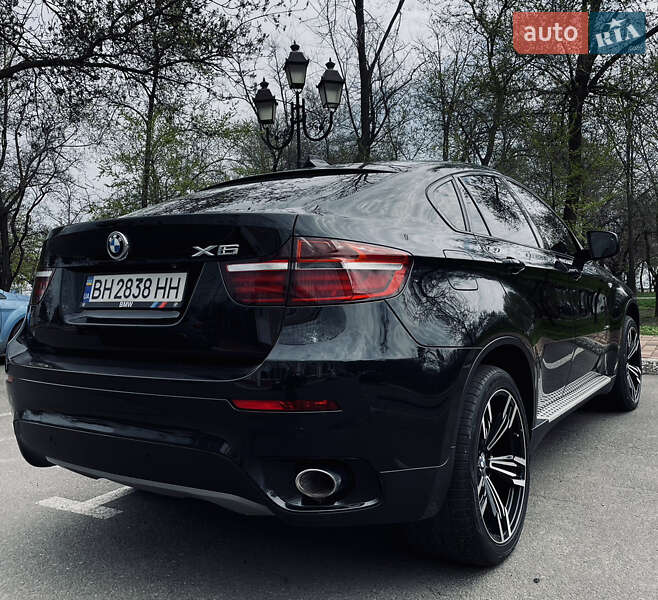 Внедорожник / Кроссовер BMW X6 2013 в Одессе