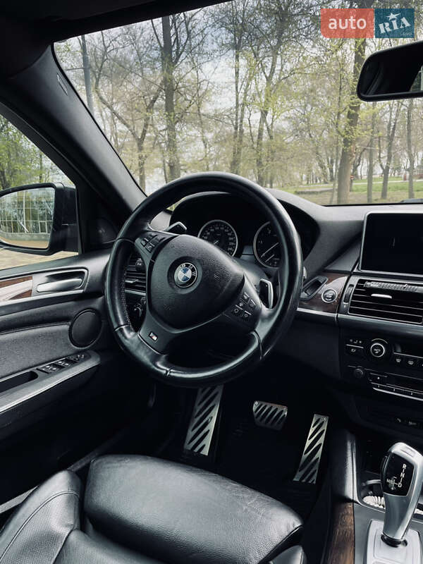 Внедорожник / Кроссовер BMW X6 2013 в Одессе