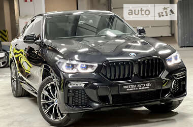 Позашляховик / Кросовер BMW X6 2021 в 