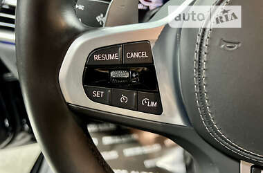 Позашляховик / Кросовер BMW X6 2021 в 
