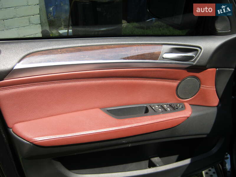 Позашляховик / Кросовер BMW X6 2011 в Харкові