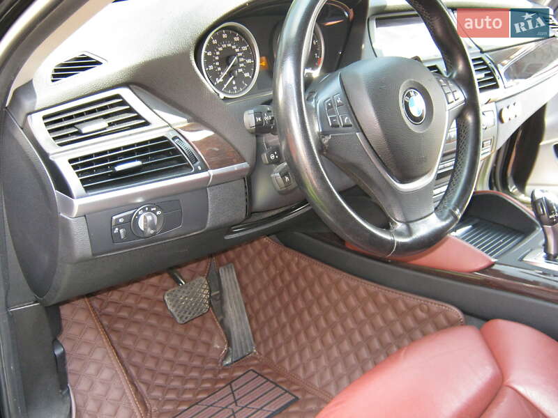 Позашляховик / Кросовер BMW X6 2011 в Харкові