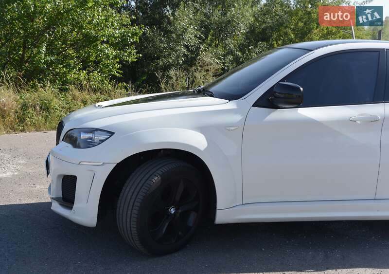 Внедорожник / Кроссовер BMW X6 2010 в Луцке