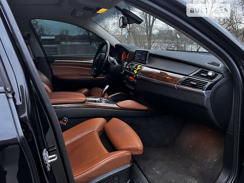 Внедорожник / Кроссовер BMW X6 2012 в Кривом Роге