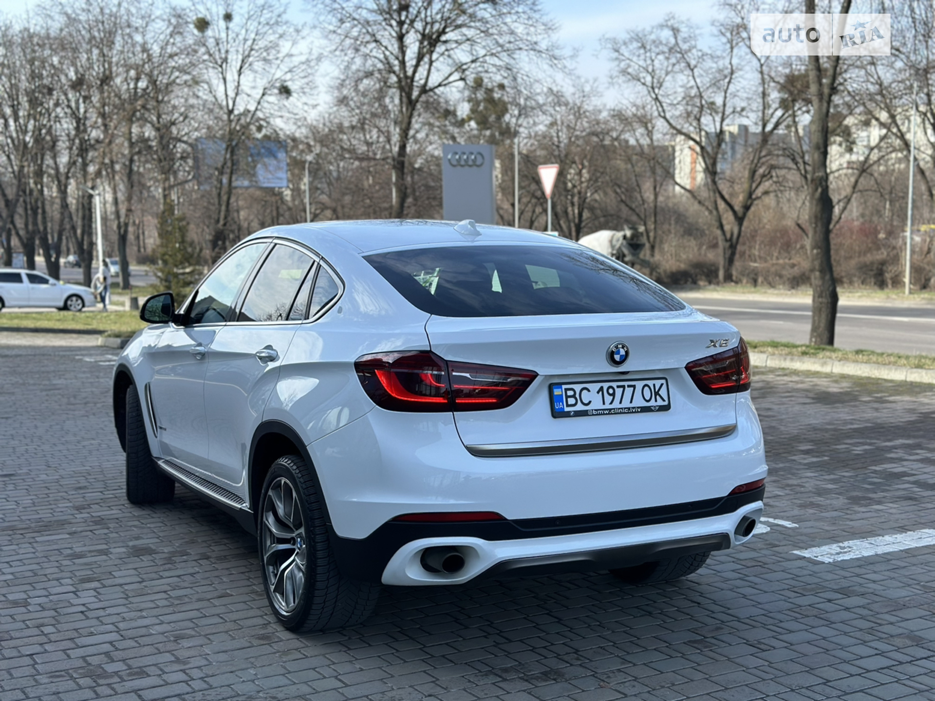 2015 BMW X6 - мініатюра 3