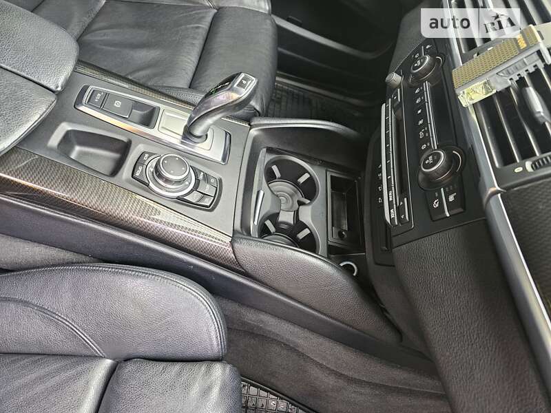 Позашляховик / Кросовер BMW X6 2010 в Києві