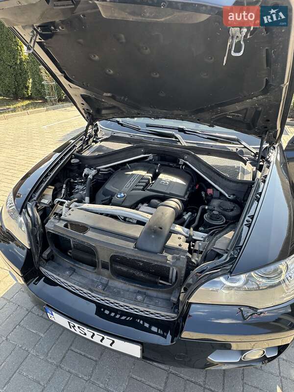 Позашляховик / Кросовер BMW X6 2011 в Харкові