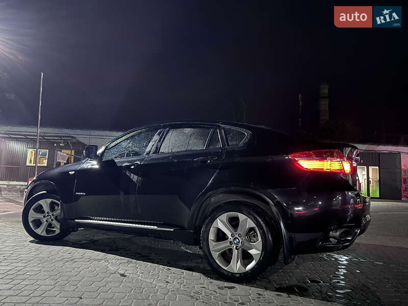Внедорожник / Кроссовер BMW X6 2011 в Запорожье