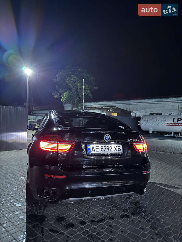 Внедорожник / Кроссовер BMW X6 2011 в Запорожье
