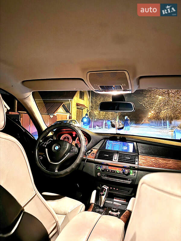 Внедорожник / Кроссовер BMW X6 2011 в Запорожье