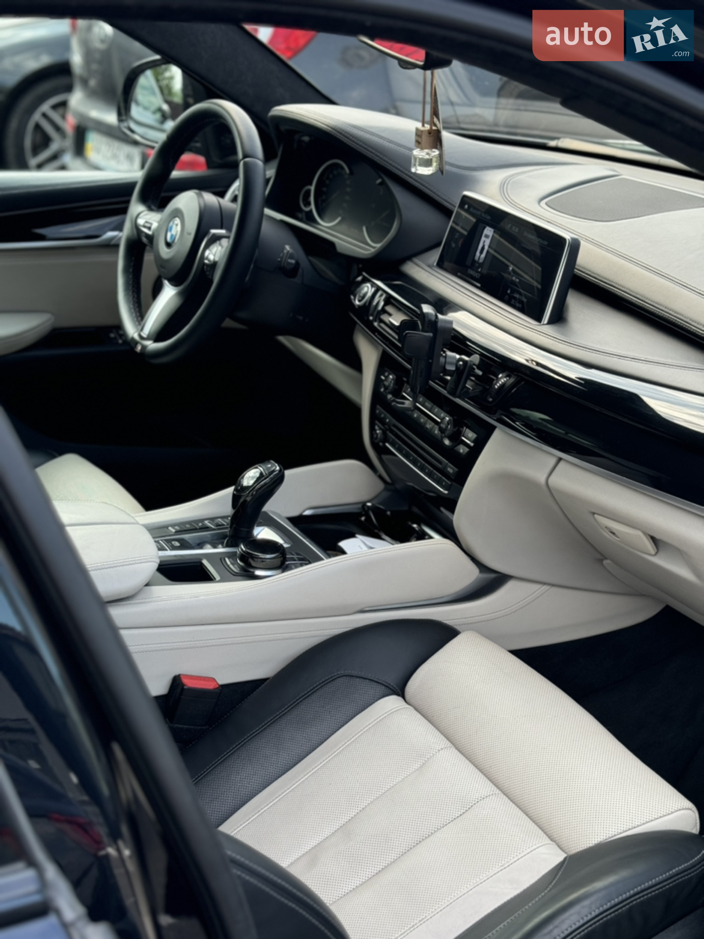 2015 BMW X6 - мініатюра 25