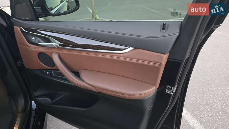 Внедорожник / Кроссовер BMW X6 2015 в Киеве