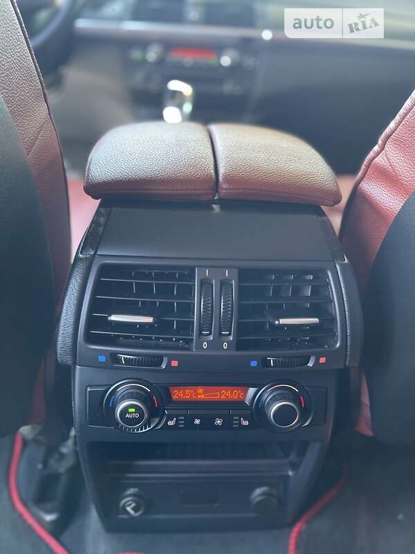 Позашляховик / Кросовер BMW X6 2013 в Чернівцях