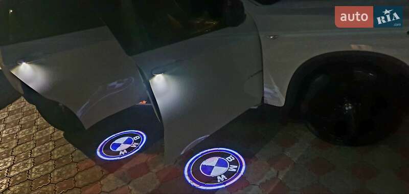 Внедорожник / Кроссовер BMW X6 2014 в Черновцах