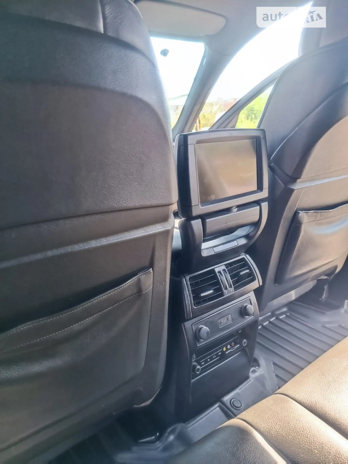 2011 BMW X6 - мініатюра 10