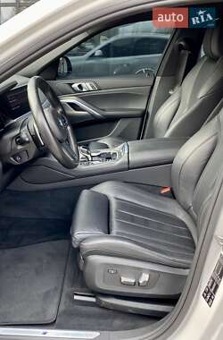 Внедорожник / Кроссовер BMW X6 2020 в 