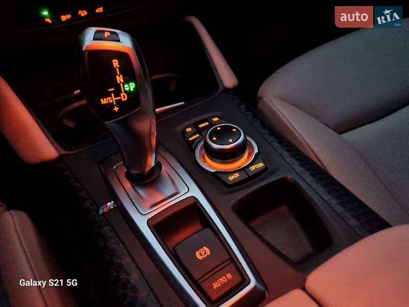 Внедорожник / Кроссовер BMW X6 2011 в Ровно