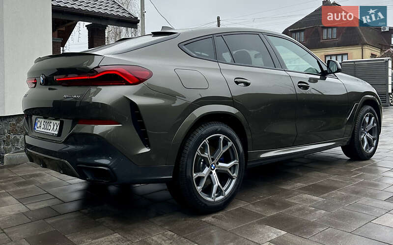 Позашляховик / Кросовер BMW X6 2022 в 