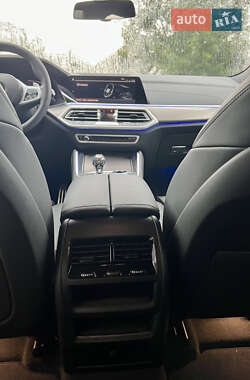 Позашляховик / Кросовер BMW X6 2022 в 