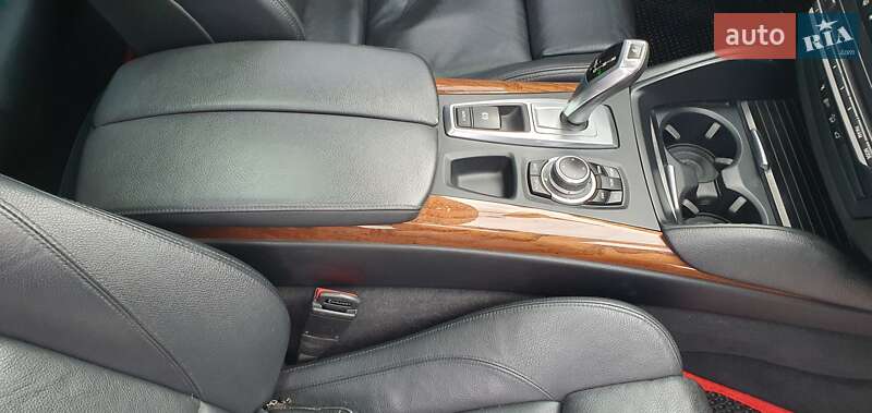 Внедорожник / Кроссовер BMW X6 2012 в Полтаве