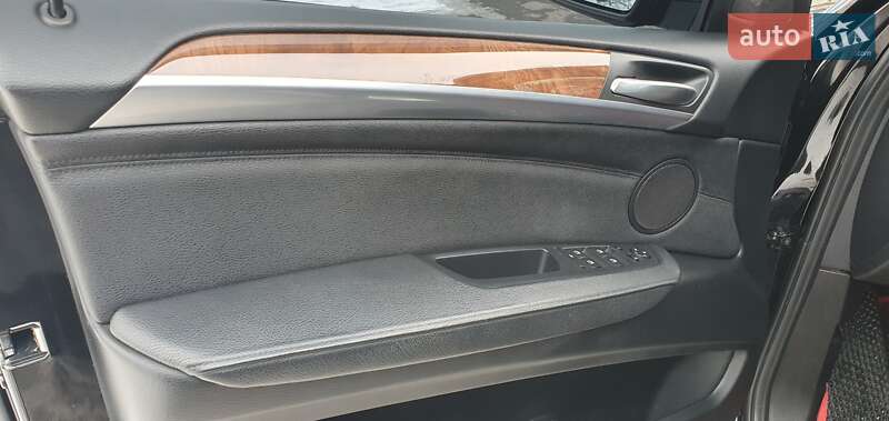 Внедорожник / Кроссовер BMW X6 2012 в Полтаве