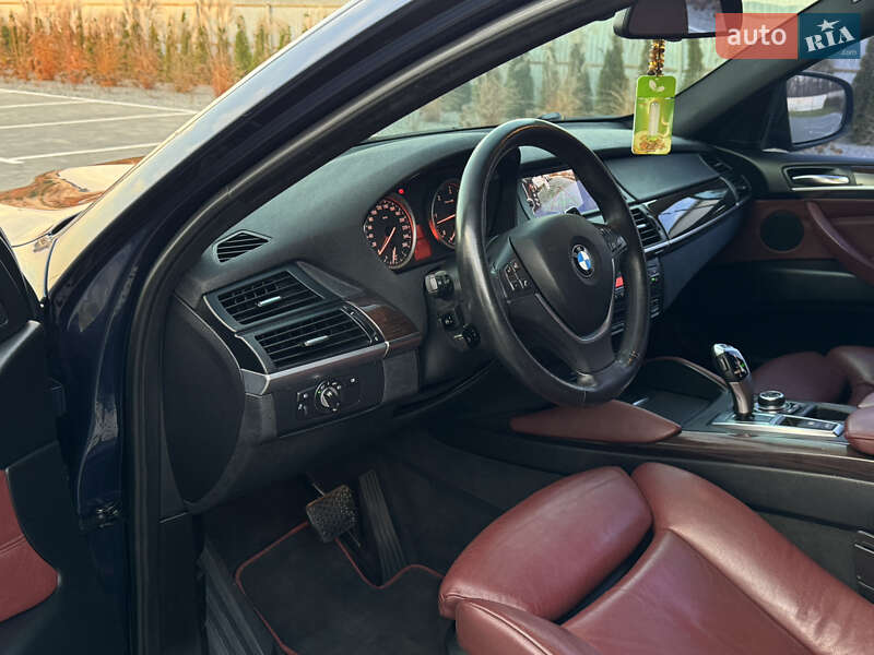 Позашляховик / Кросовер BMW X6 2011 в Луцьку